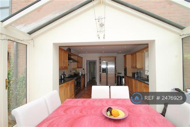Breakfast Room Alt