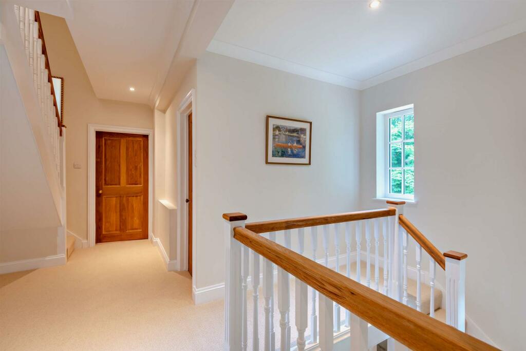 8559725-interior14-800.jpg