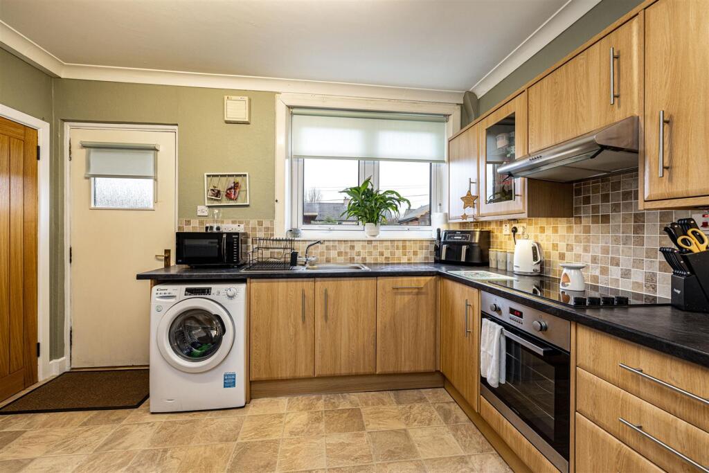 11 Scott Crescent Hawick 15.JPG