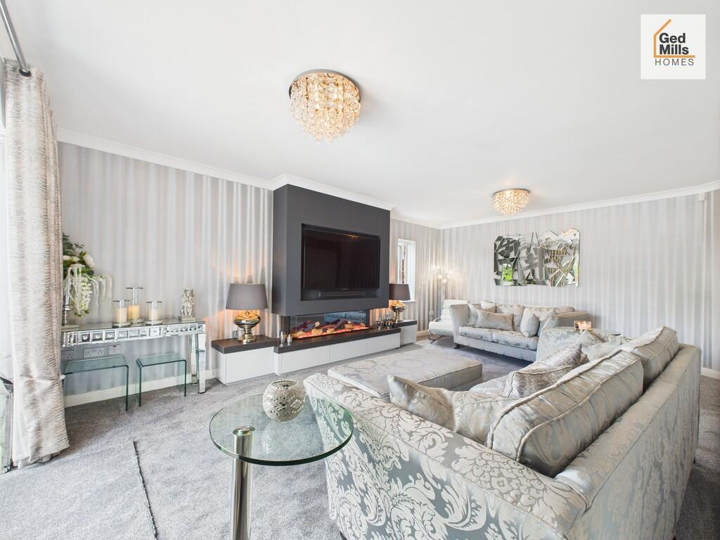 CAM04261G0-PR0070...