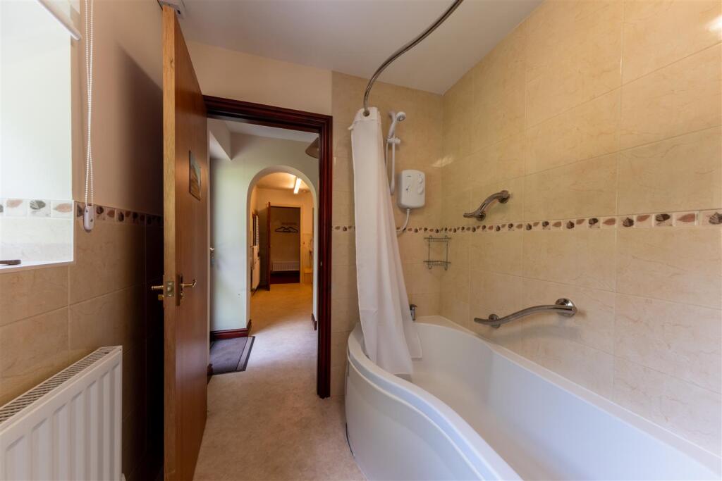 182A Chester Road-015.jpg