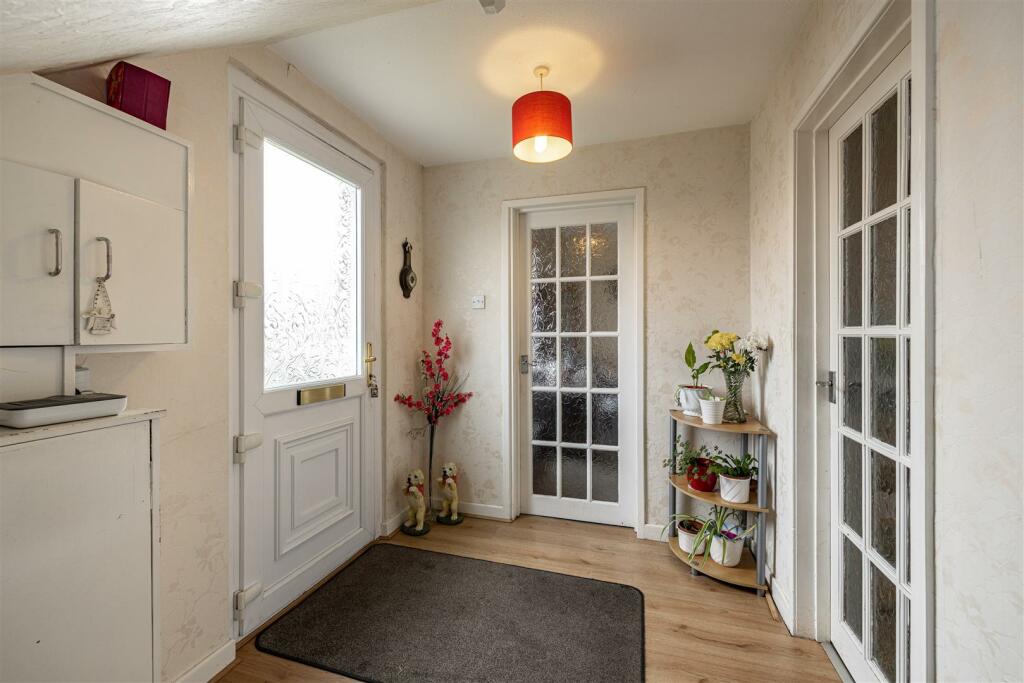 24 Roxburghe Place Newtown 05.JPG