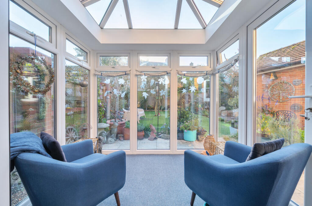 1362892-9-68e38bf...