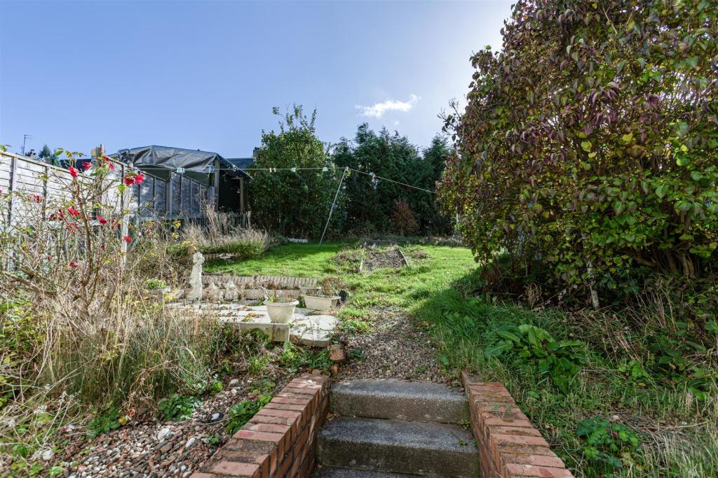 60 Priors Walk Melrose 25.JPG