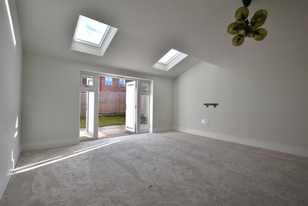 Living Room 1.JPG