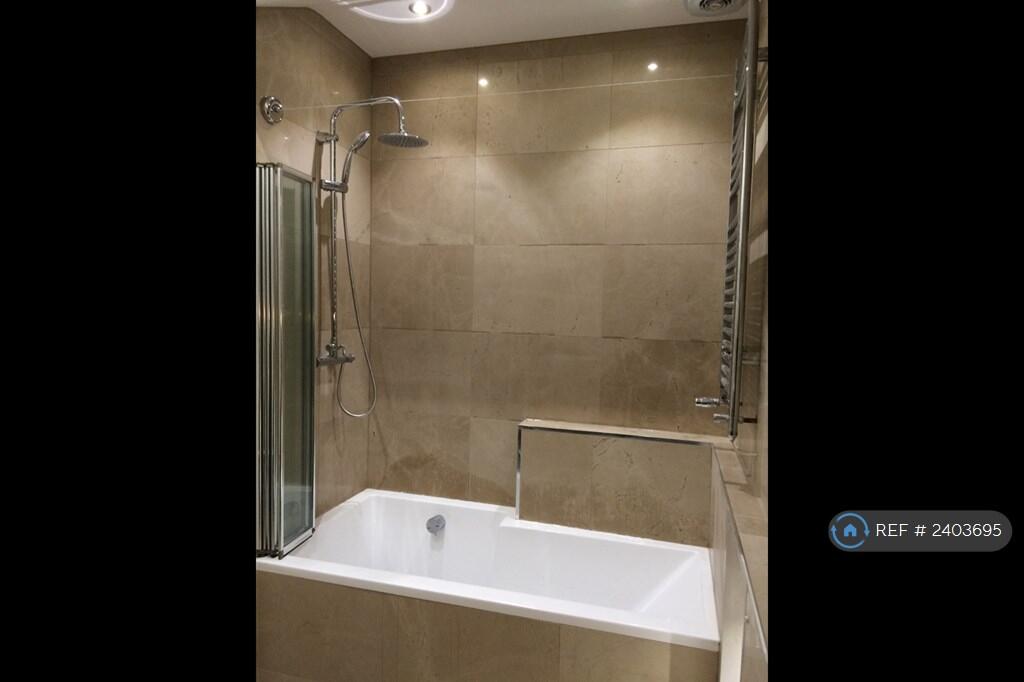 Bathroom Shower/Bath