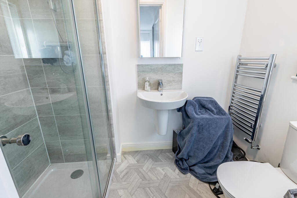 bedroom1ensuite