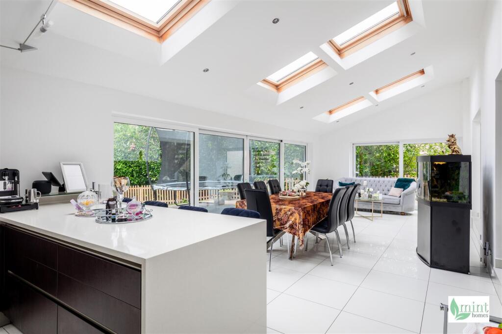 Watermarked - The Sheiling, Pond Road-18.jpg