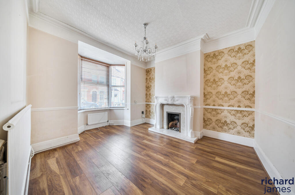 0f603d715a8243ca94735d6cd9a61fcc