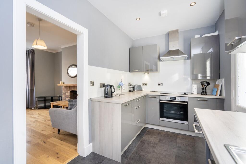 28+Scone+Gardens,+Willowbrae,+Edinburgh,+EH8+7DQ+(