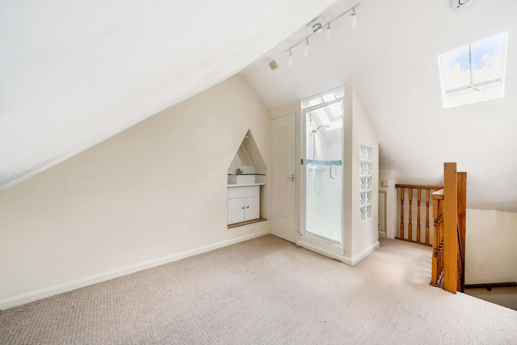 1320079-15-686bc1...