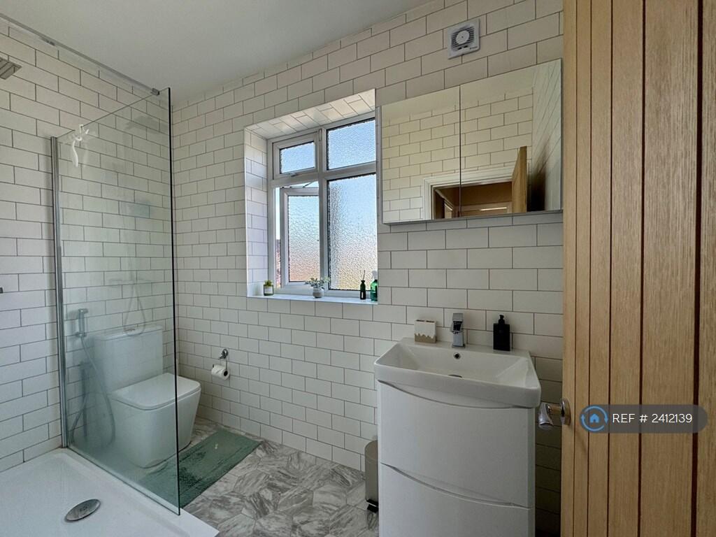 Bathroom1
