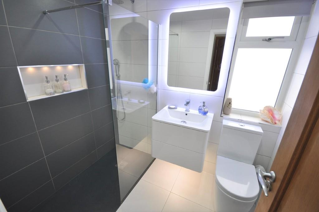 En-suite to Maste...