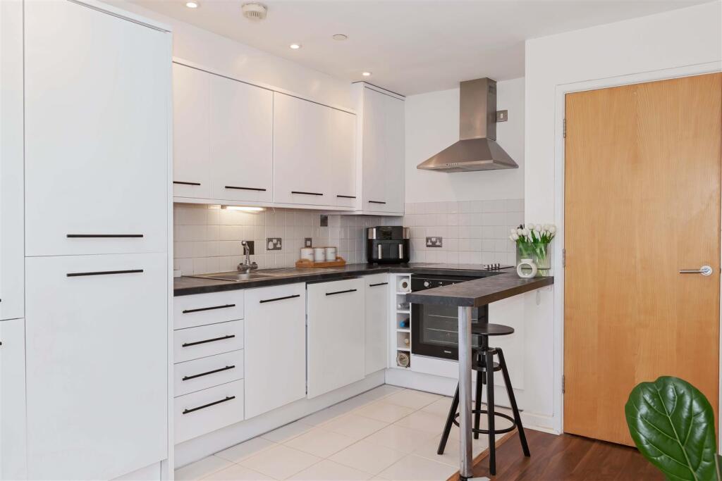 St Richards House_16.jpg