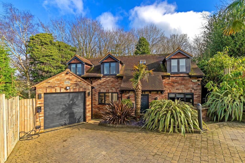 30NewlynClose-2.jpg