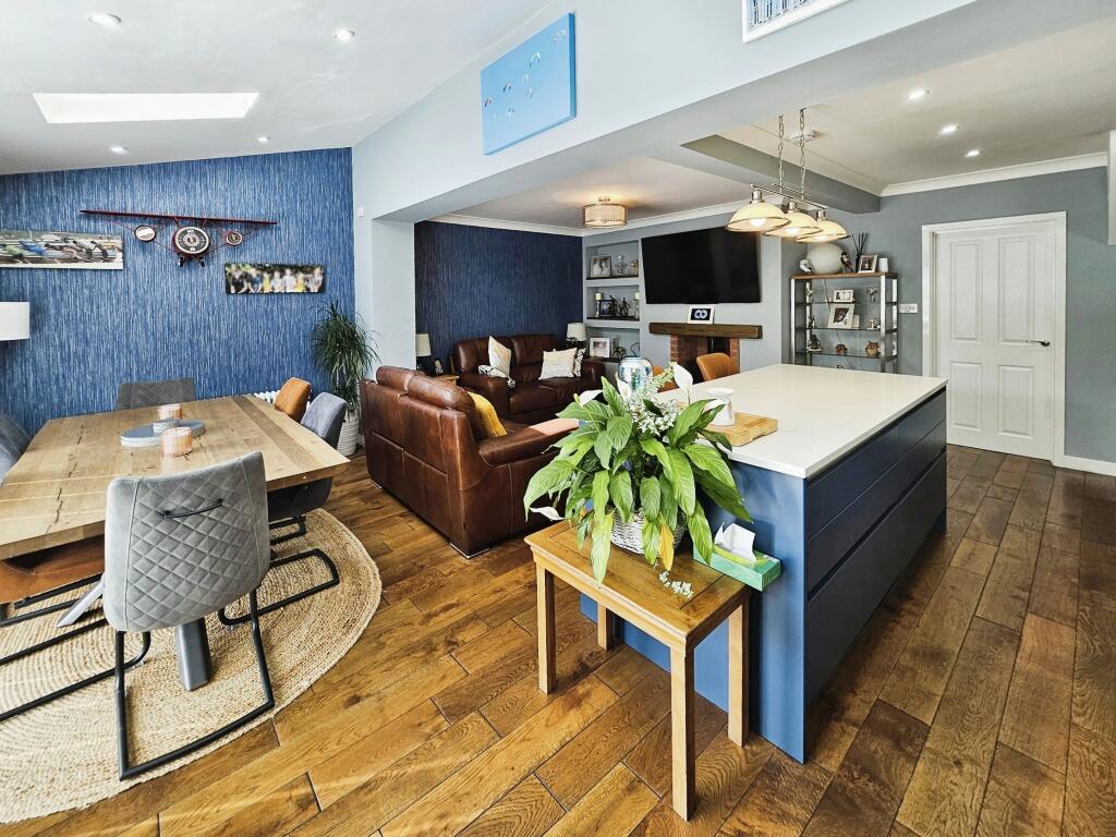 Kitchen/Diner/Family Room