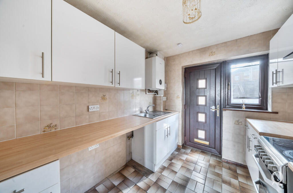 e1b1e9fc-0755-4a3...