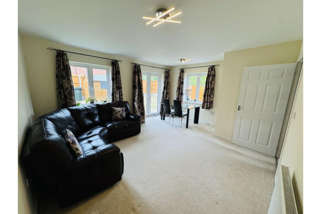 Living / Dining Room