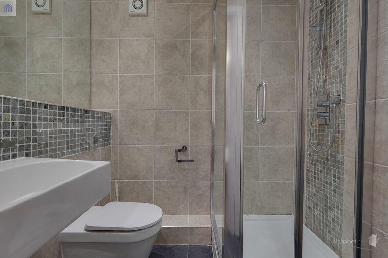 En suite shower room