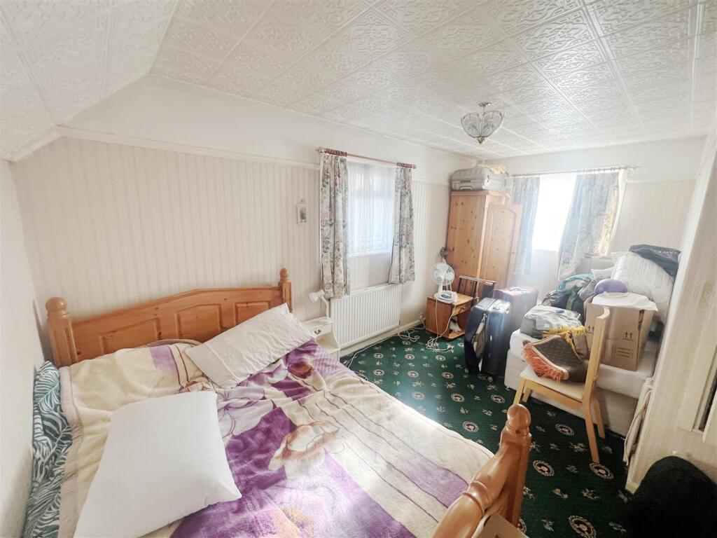bed 1