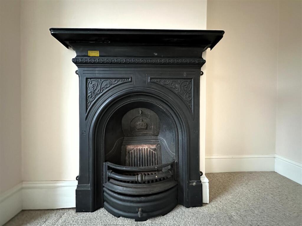 Fireplace Master Bdr.jpg