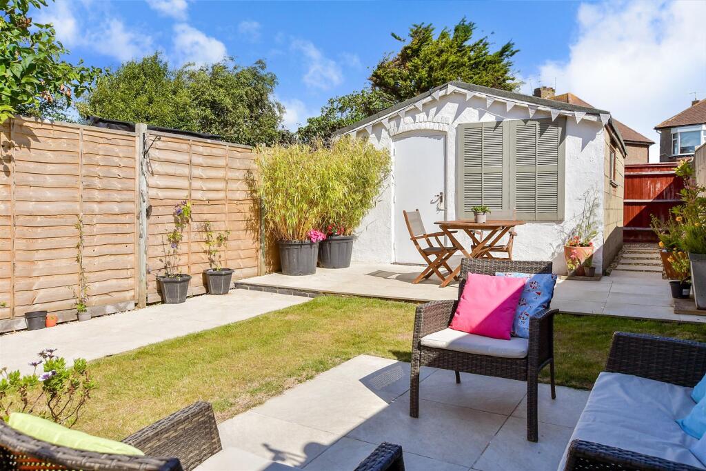 External Lifestyle Photograph