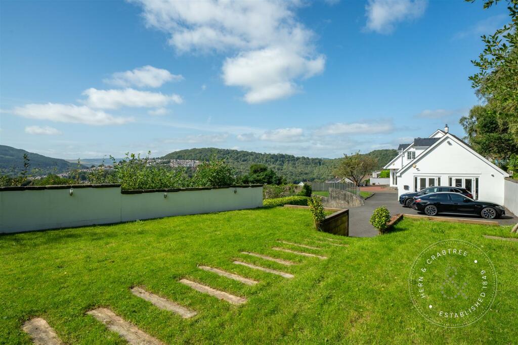 Pencoed Avenue, External, HC (19).jpg