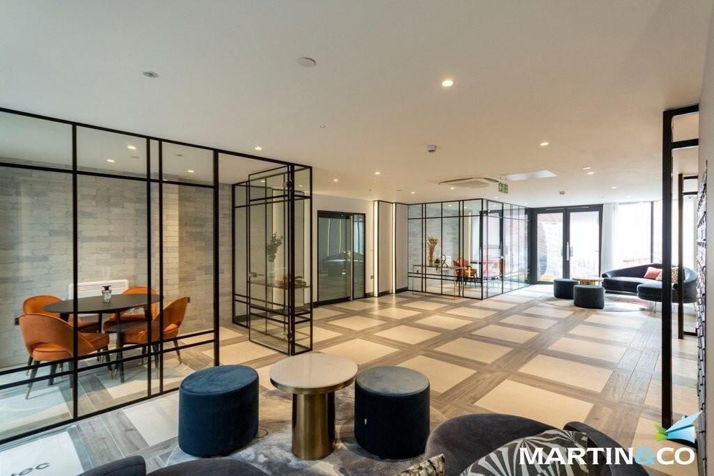 IMG_18190_22_larg...