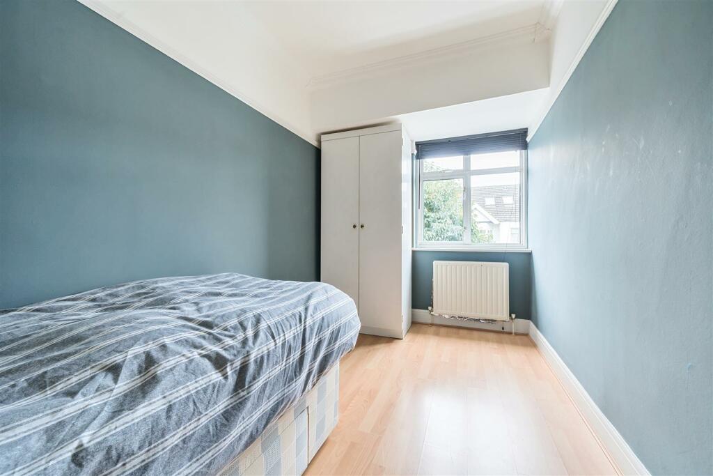 Bedroom 4.jpg