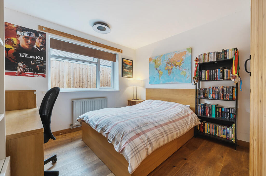 1343910-42-68a5e4...