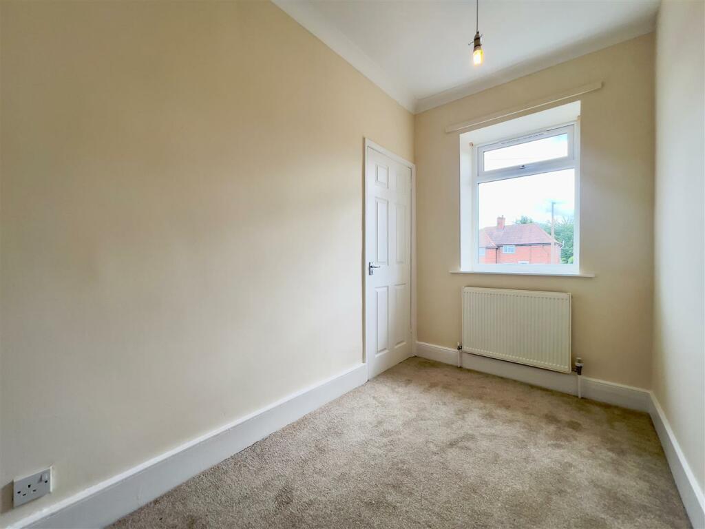 bedroom 3 (4).jpg