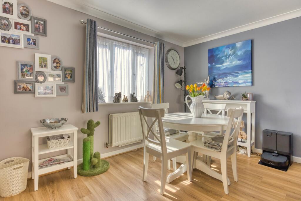 Ewemove Taunton Priory Park (14)