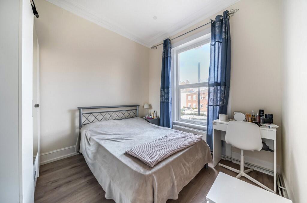 Holland Road, Holland Park, W14