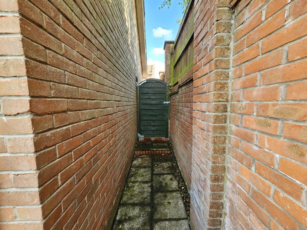 dfd04230-2499-479a-986d-72db31866e8d