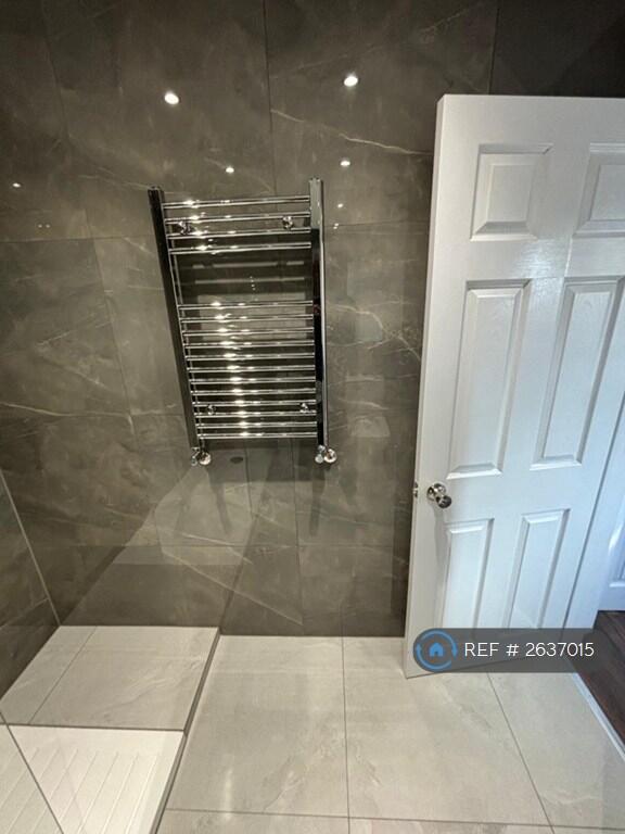 Ground Bathroom