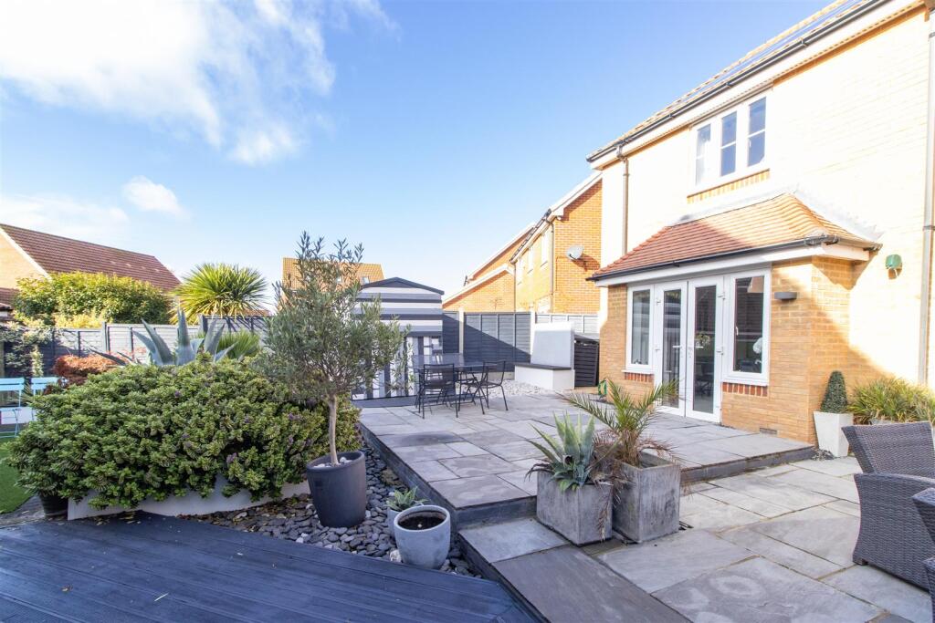 general 18184402_138