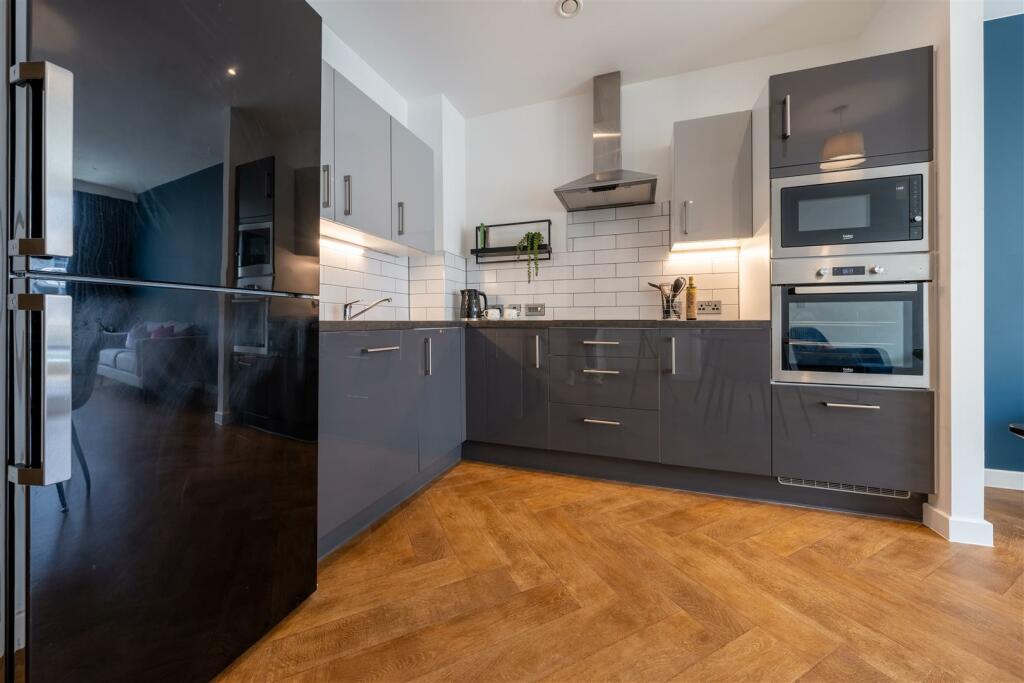Flat 4-5.jpg