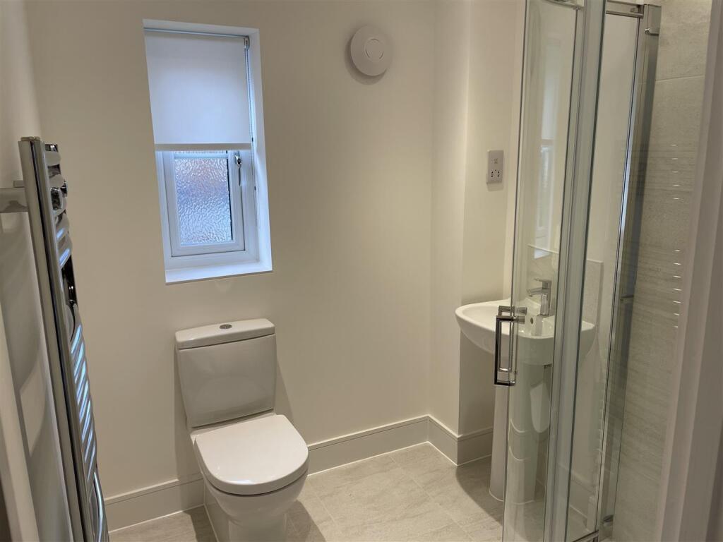 Ensuite Shower Room