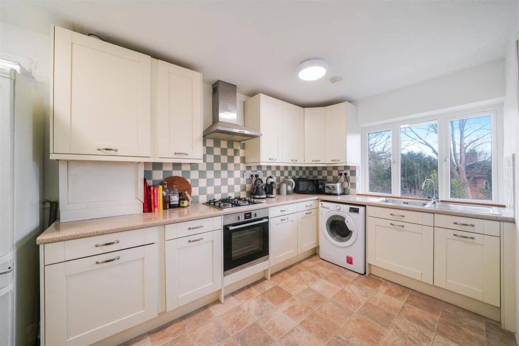 27 London Road - i6RsVIkXakbqDaHmTC5q.jpg