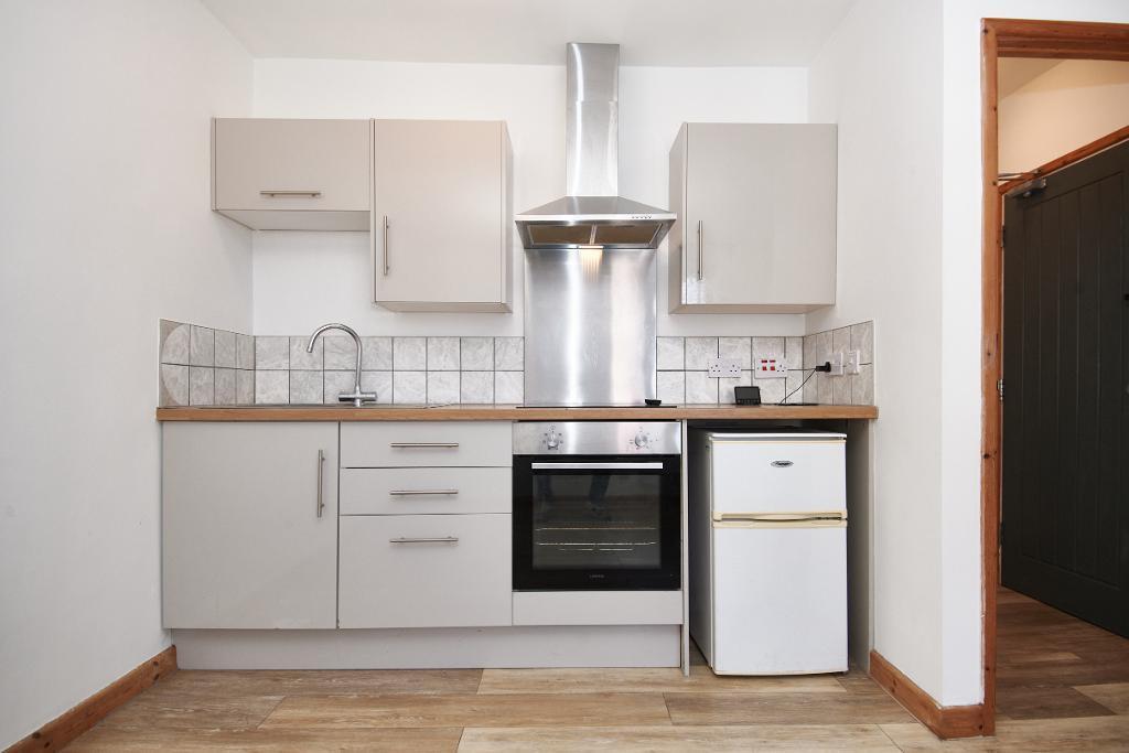 Kitchen / Lounge / Diner photo 3