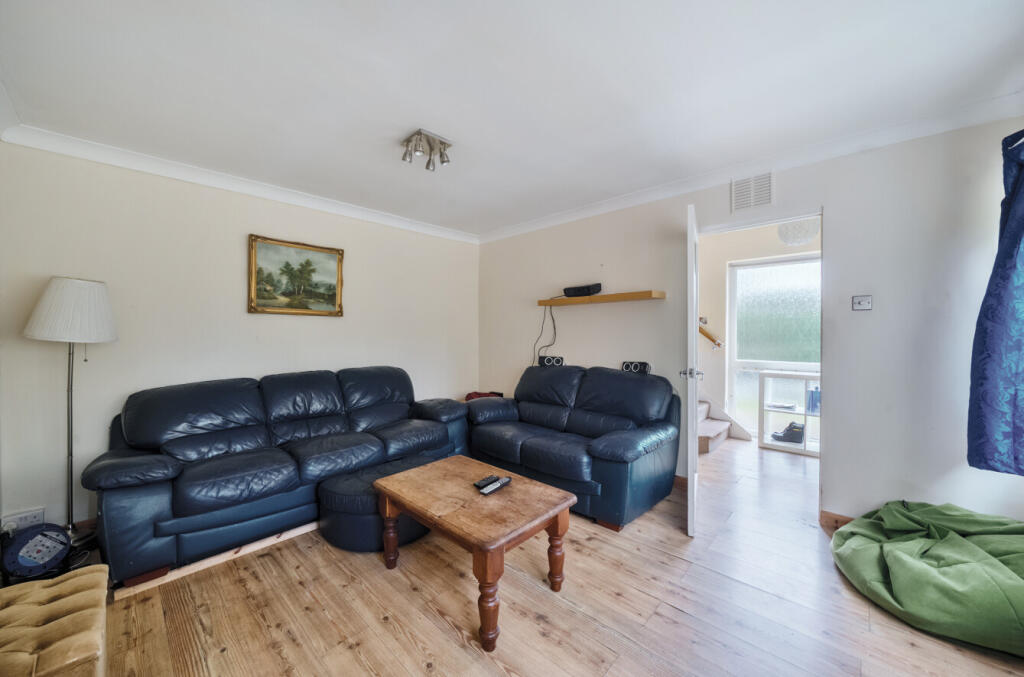 1301157-4-683dbde...