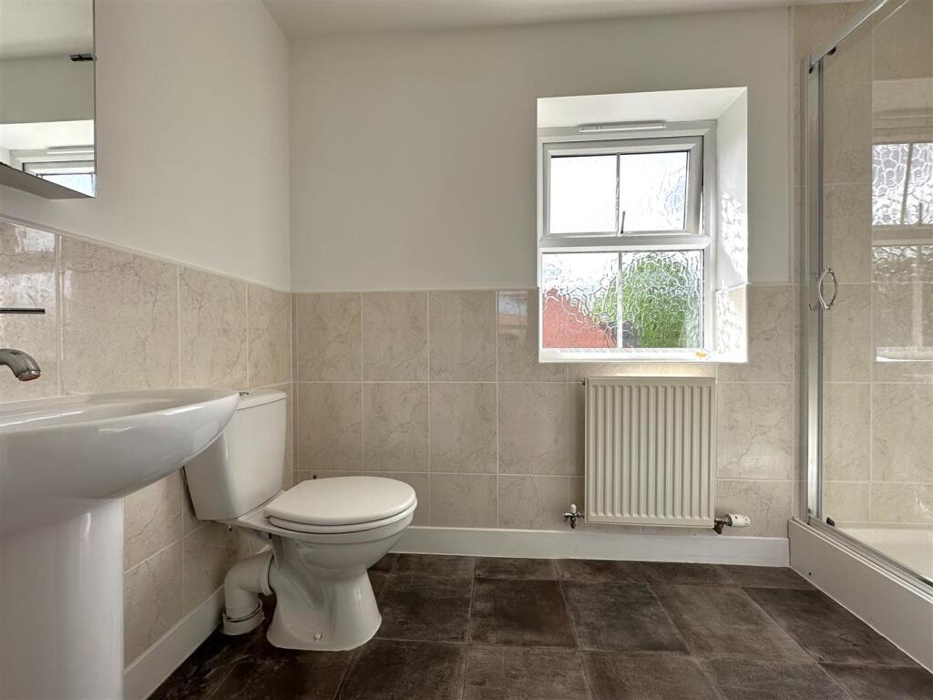 Master En-Suite 271