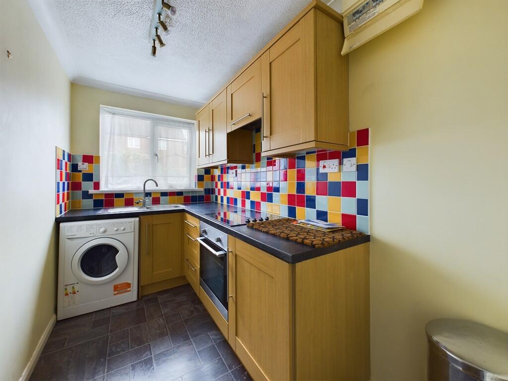 CAM03974G0-PR0088...