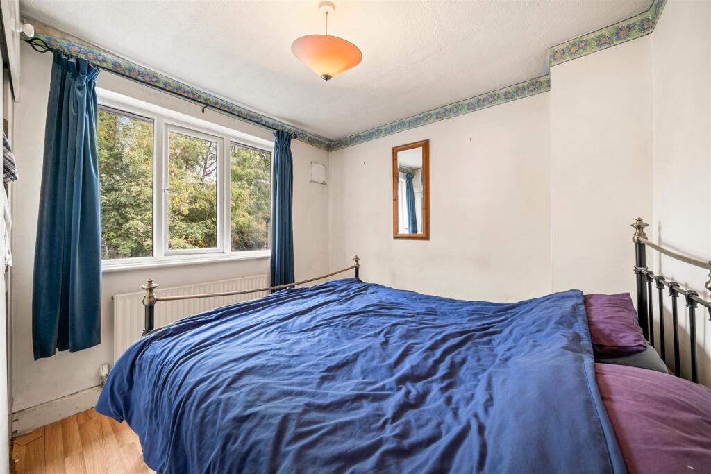 8 Windsor Avenue, Colliers Wood, SW19 2RR-3.jpg