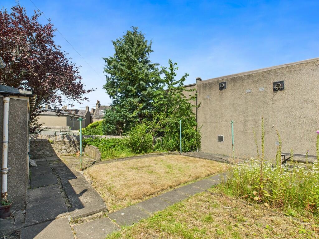 CAM05526G0-PR0005...