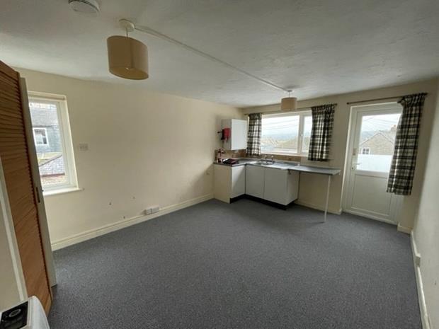kitchen living area 3