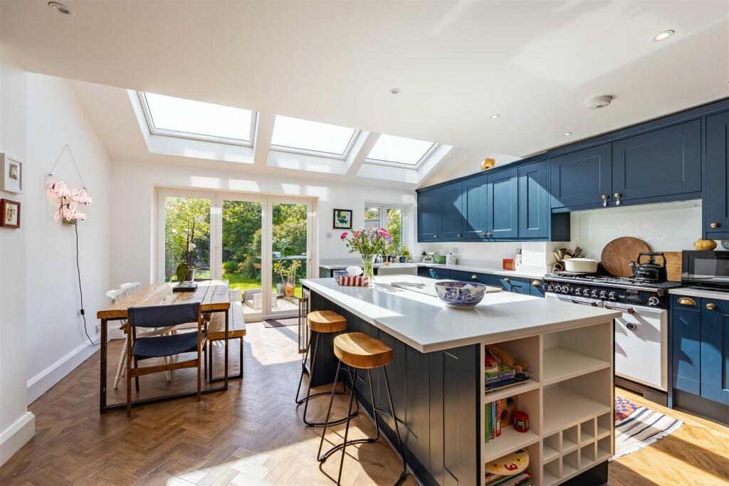 Kitchen Family Room