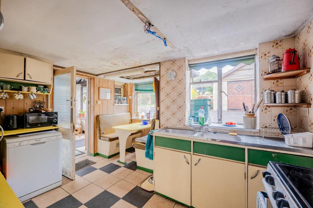 48 Warminster Road BA2 6RX-8.jpg