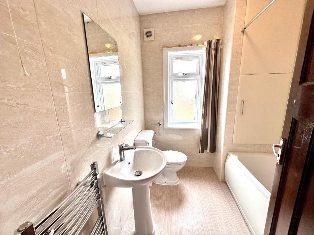HOUSE BATHROOM
