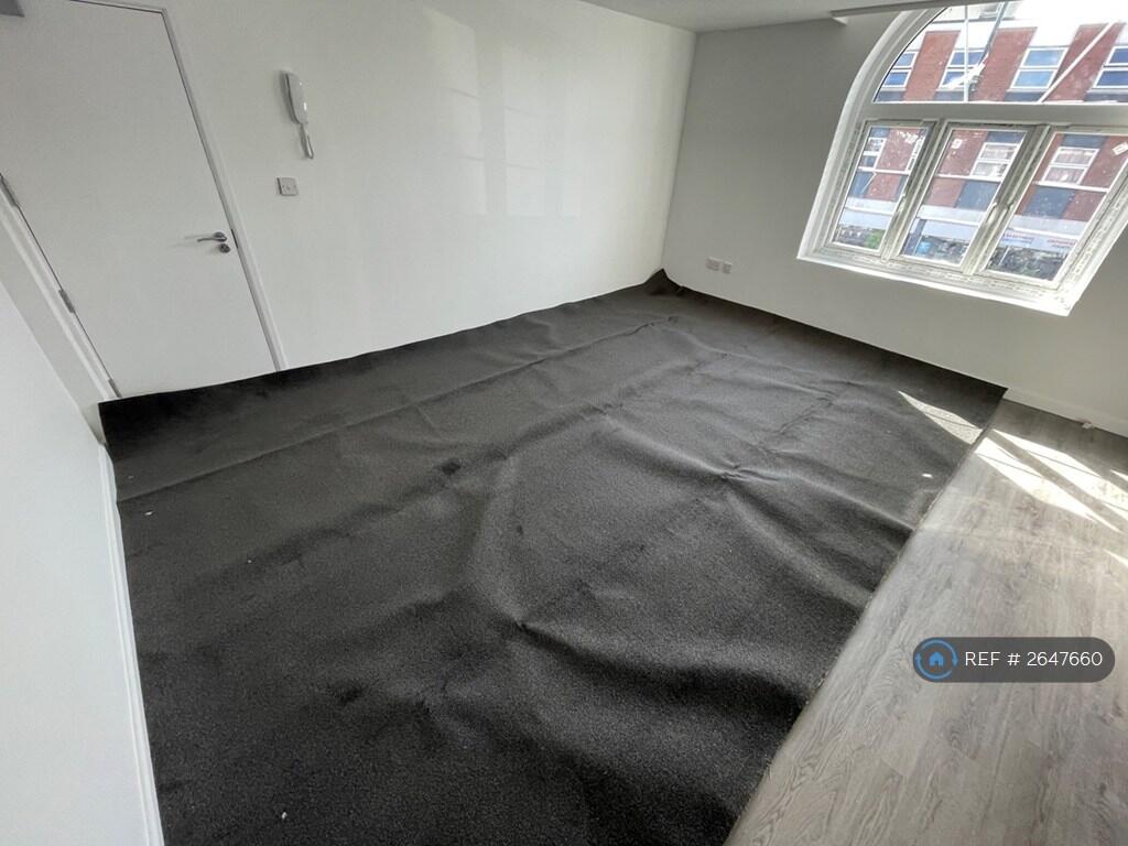 Bedroom New Carpets Being Fitted